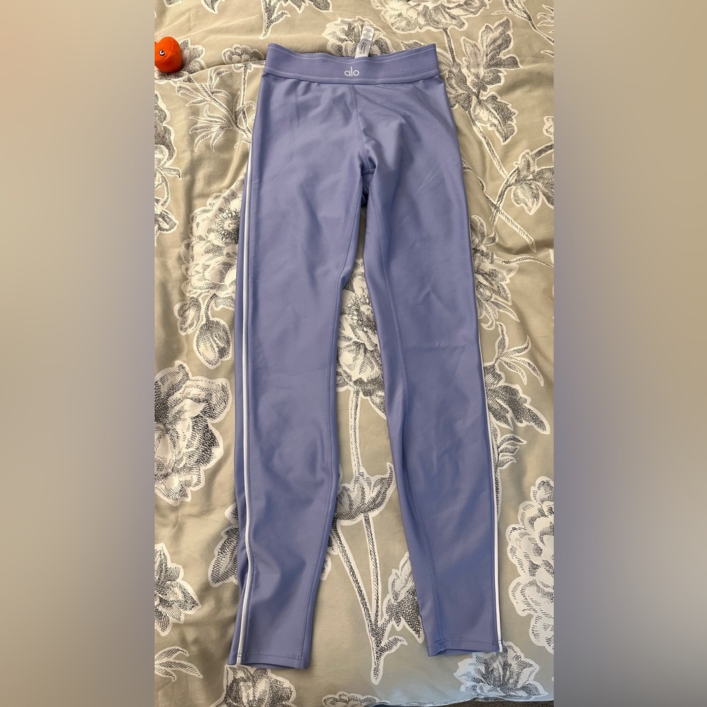 ALO Yoga Suit Up lilac blue MEDIUM